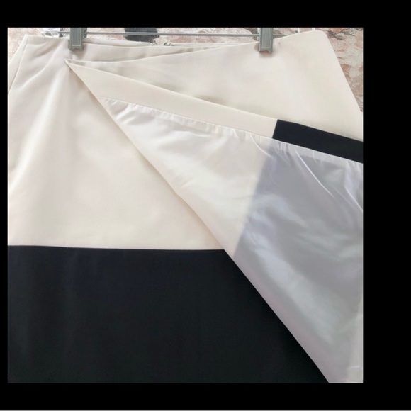 Vince Camuto wrap style short skirt cream black size 6 - Picture 3 of 4